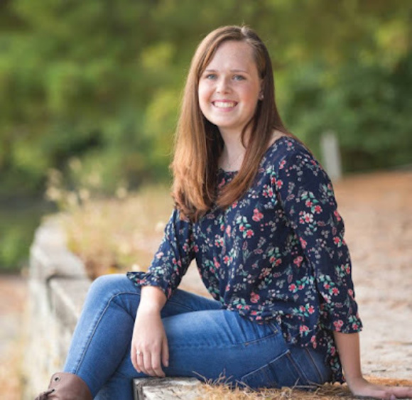 Meet your Posher, Lauren - Picture 1 of 1